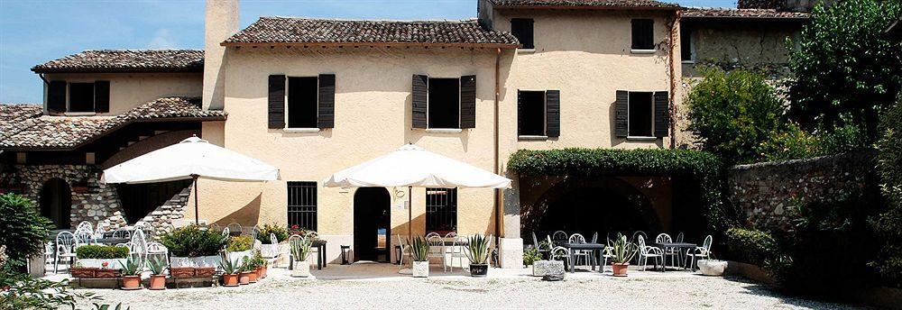 Antico Borgo Bed and Breakfast Castellaro  Exteriör bild